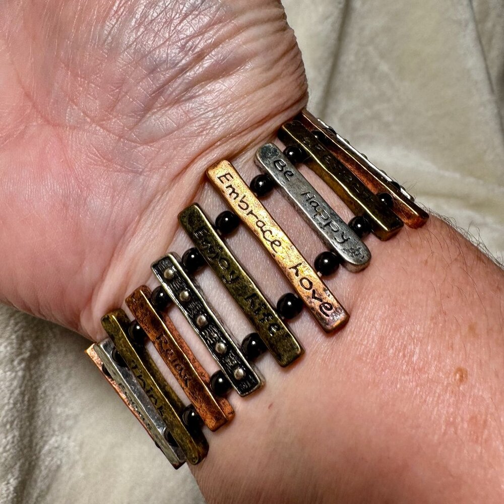 ✨ Self-Love Affirmation Bracelet – Elastic w/ Metal Bars ✨